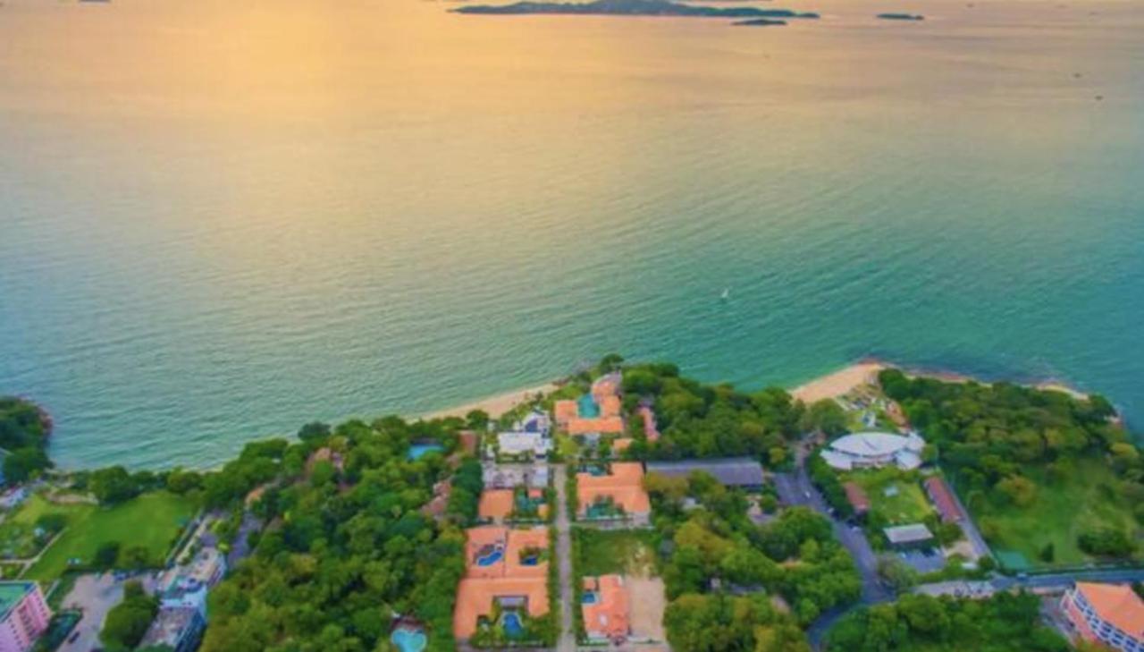 Majestic Residence Pool Villas X Gsg Pattaya Esterno foto
