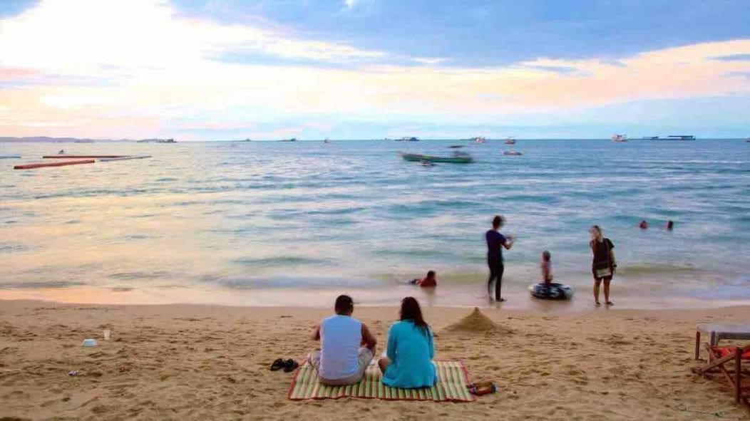 Majestic Residence Pool Villas X Gsg Pattaya Esterno foto